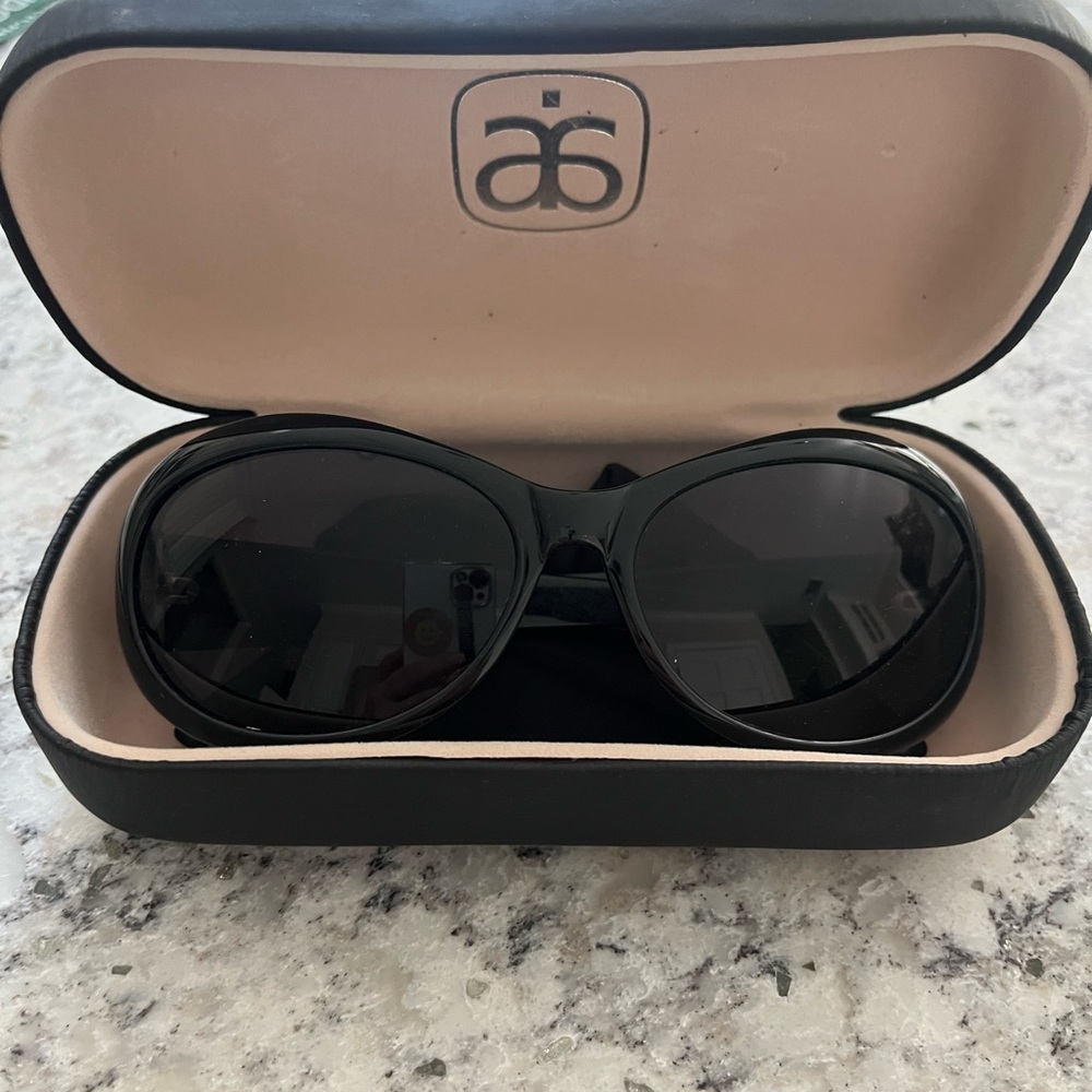 Arbonne “vintage” sunglasses